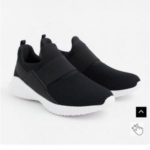 Torrid size 11w athletic shoes